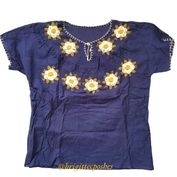 HANDMADE Traditional Embroidered Mexican Blouse - Picture 5 of 12